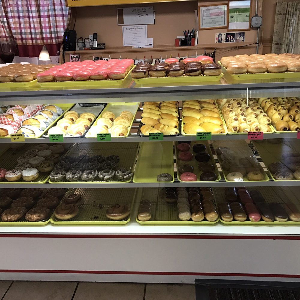 Lee's Donuts - a display of donuts - Donuts Near Me - Borger, Texas Lee's Donuts - a display of donuts - Donuts Near Me - Borger, Texas