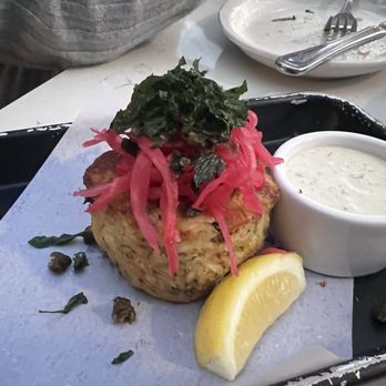 Willi's Wine Bar - Crab cake, no filler - Wine Bars Near Me - Santa Rosa, California