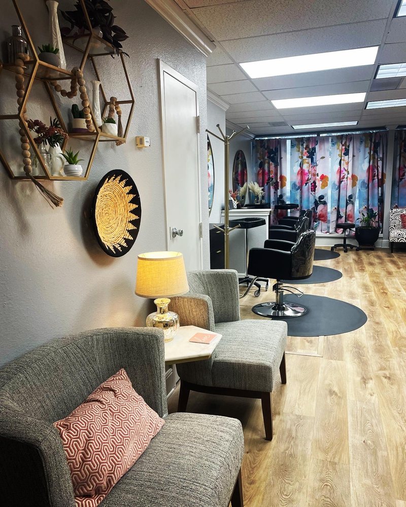 SHEAR VINTAGE SALON 33 Photos & 13 Reviews 5925 Forest Ln, Dallas