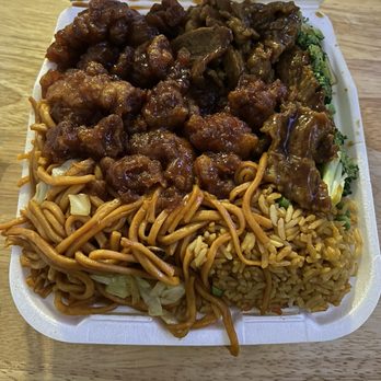 Chinatown Kitchen - a take out container of chinese food - Chinese Near Me - Paramount, California Chinatown Kitchen - a take out container of chinese food - Chinese Near Me - Paramount, California