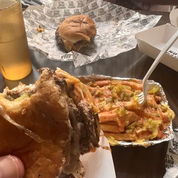 The Drop In - Best burger in chicago hands down. I'll be back. - Wine Bars Near Me - Chicago, Illinois
