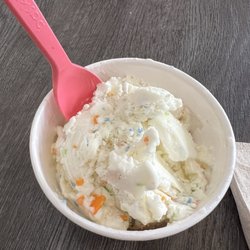 Baskin-Robbins - Ice Icing On The Cake Ice Cream