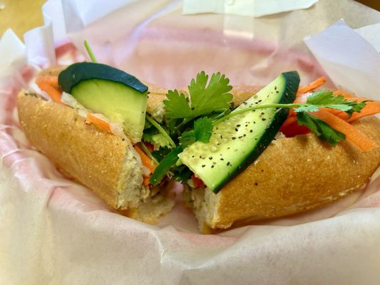 Saigon Deli by null