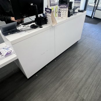 Metro by T-Mobile - The terrible worker Zeeshan 1917 Mott Ave Far Rockaway. - Mobile Phones Near Me - FAR ROCKAWAY, New York Metro by T-Mobile - The terrible worker Zeeshan 1917 Mott Ave Far Rockaway. - Mobile Phones Near Me - FAR ROCKAWAY, New York