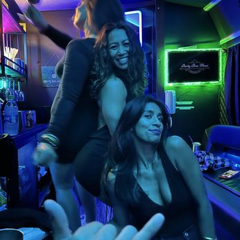 Party Bus Maui - Girls just wanna have fun! - Party Bus Rentals Near Me Party Bus Maui - Girls just wanna have fun! - Party Bus Rentals Near Me