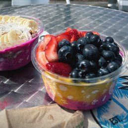 Pitaya bowl and mango and pitaya and banana Pitaya bowl and mango and pitaya and banana
