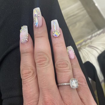 City Nails - Swarovski Crystal Custom Design Nails - Nail Salons Near Me - West Palm Beach, Florida City Nails - Swarovski Crystal Custom Design Nails - Nail Salons Near Me - West Palm Beach, Florida