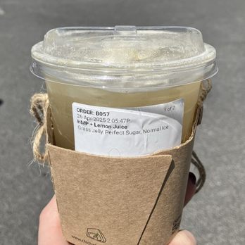 Chicha San Chen - High Mountain Pouchong Tea with Lemon Juice and Grass Jelly - Bubble Tea Near Me - Las Vegas, Nevada