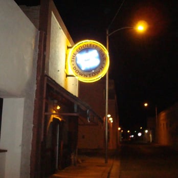 Jimmie Dee's Bar - a street at night - Dive Bars Near Me - Yuma, Arizona Jimmie Dee's Bar - a street at night - Dive Bars Near Me - Yuma, Arizona