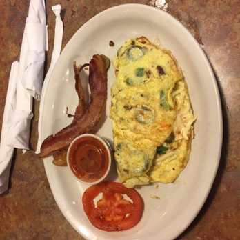 The Diner - A personalized omelette with a ton of peppers in it - American Near Me - Tyler, Texas The Diner - A personalized omelette with a ton of peppers in it - American Near Me - Tyler, Texas