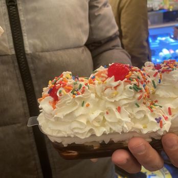 Emma's Lp Creamery - Ice Cream & Frozen Yogurt Near Me - Lake Placid, New York Emma's Lp Creamery - Ice Cream & Frozen Yogurt Near Me - Lake Placid, New York