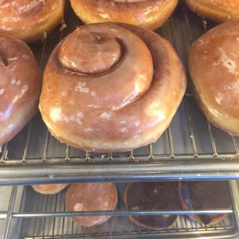 KC Donuts - Cinnamon Roll - Donuts Near Me - Austin, Texas