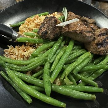 Barrels & Boards - B&B Steak Tips - New American Near Me - Raynham, Massachusetts