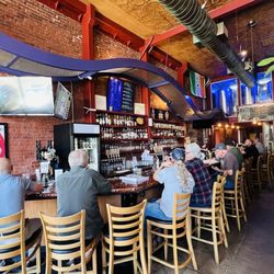 Auburn Alehouse - Bar seating area