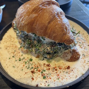 Roister - New American Near Me - Chicago, Illinois