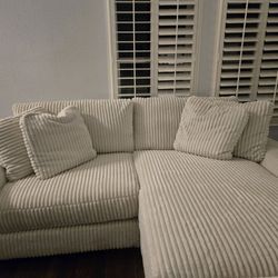 Carmichael Furniture Outlet - What I received