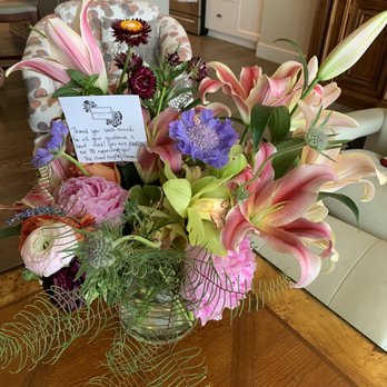 Geranium Lake Flowers - My gorgeous flower arrangement. - Florists Near Me - Portland, Oregon Geranium Lake Flowers - My gorgeous flower arrangement. - Florists Near Me - Portland, Oregon