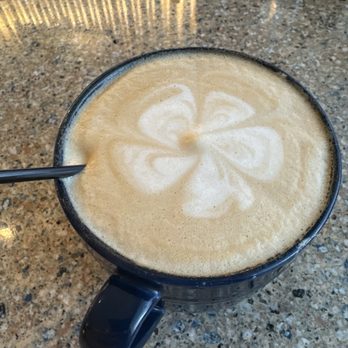 Kountry Kitchen - Hot Macnut Latte - American Near Me - Kapaa, Hawaii