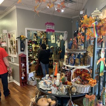 Creative Junk Therapy - Community Service/Non-Profit Near Me - Brandon, Florida