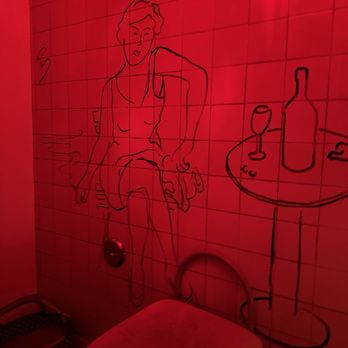 Oriel Chinatown - Bathroom vibes - French Near Me - Los Angeles, California Oriel Chinatown - Bathroom vibes - French Near Me - Los Angeles, California