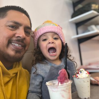 Moonscoops Ice Creamery - Ice Cream & Frozen Yogurt Near Me - Marina, California