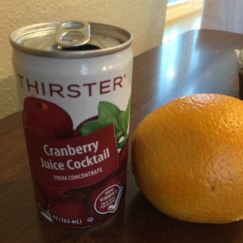 Towneplace Suites Milwaukee Brookfield - Assorted juices and fresh fruit - Hotels Near Me - Brookfield, Wisconsin