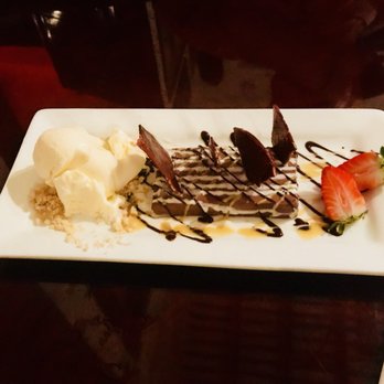 Hennessey's Irish Pub - Irish Near Me - Mérida, YUC