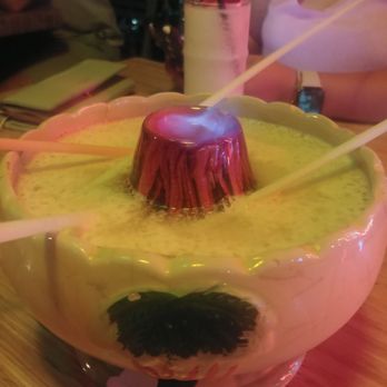 Tonga Hut - Hawaiian Near Me - Palm Springs, California