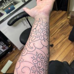 Half sleeve by Jack Mitchell Half sleeve by Jack Mitchell