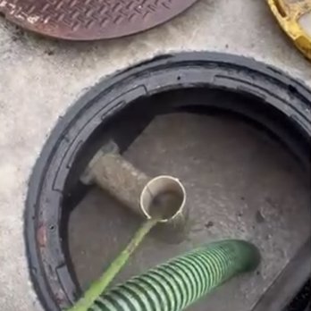 On My Way Septic Inc Grease Trap - Grease trap cleaning and unclogging - Plumbing Near Me - Hialeah Gardens, Florida On My Way Septic Inc Grease Trap - Grease trap cleaning and unclogging - Plumbing Near Me - Hialeah Gardens, Florida