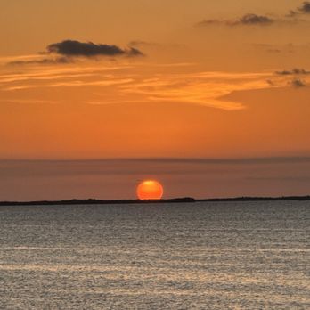 Bayside Grille & Sunset Bar - Sunset - Seafood Near Me - Key Largo, Florida
