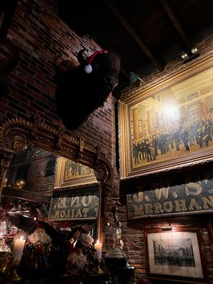 Saloon Restaurant by null