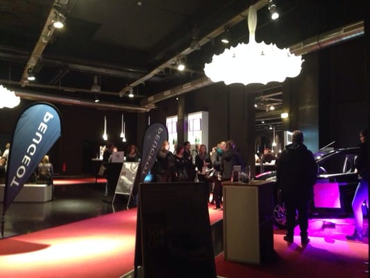 Capitol Theater by null