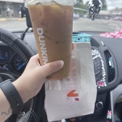 Dunkin' - bacon and cheese croissant, hashbrowns, iced coffee