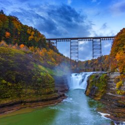 East Hill Inn - 10 mins from this beautiful site! Letchworth State Park! The Grand Canyon of the East