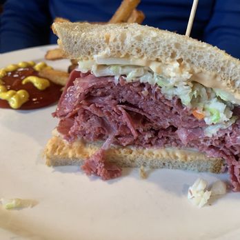The Bronx Deli - Half corned beef - do I really need to tell you how good this is?? - Delis Near Me - Pontiac, Michigan