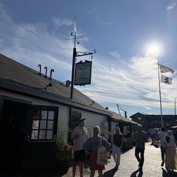 The Black Pearl - Seafood Near Me - Newport, Rhode Island The Black Pearl - Seafood Near Me - Newport, Rhode Island