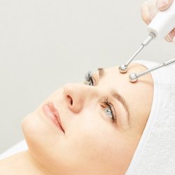 Microcurrent facial