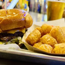Bottlecap Alley Icehouse Grill - Original Burger
