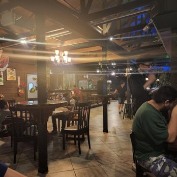 San Vuon Restaurant & Cafe - Restaurant - Vietnamese Near Me - Houston, Texas San Vuon Restaurant & Cafe - Restaurant - Vietnamese Near Me - Houston, Texas