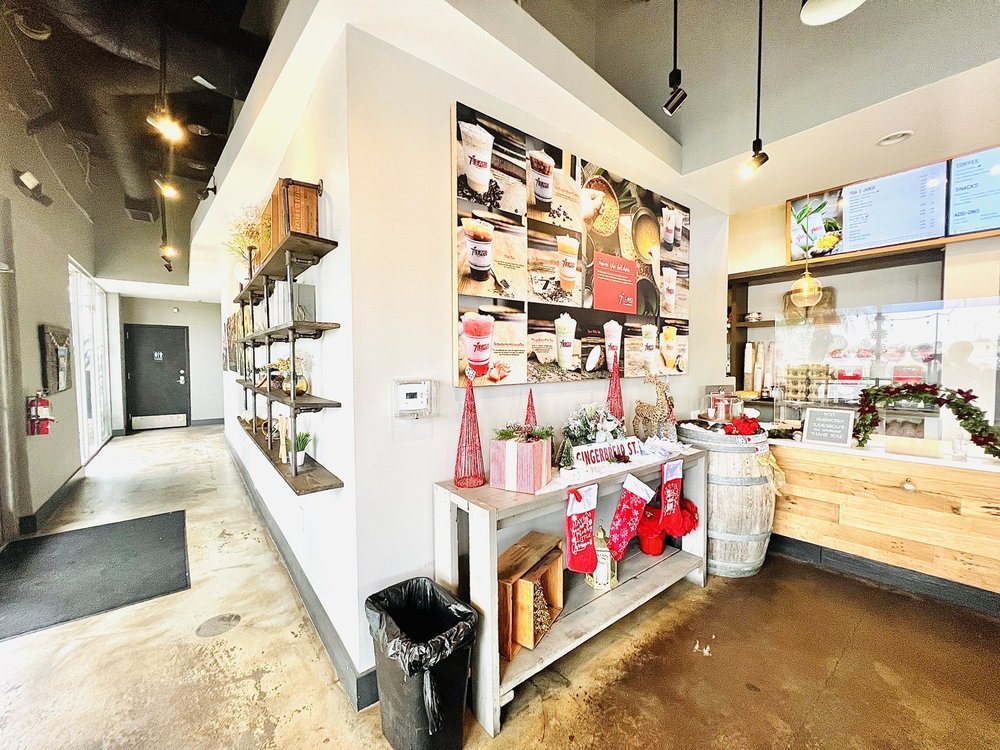 7 Leaves Cafe