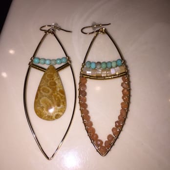 Ginger13 - mismatch earrings :) super cute! - Jewelry Near Me - Honolulu, Hawaii
