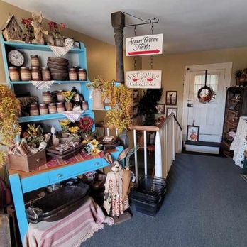 Sugar Grove Antiques - Wider view. - Antiques Near Me - Somerset, Pennsylvania Sugar Grove Antiques - Wider view. - Antiques Near Me - Somerset, Pennsylvania