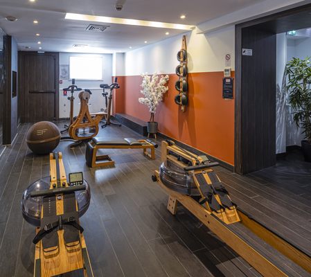 Hotel Canberra (le) by null