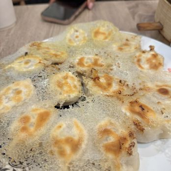 Sammi & Soupe Dumpling - Pan fried dumplings - Chinese Near Me - Montreal, Quebec Sammi & Soupe Dumpling - Pan fried dumplings - Chinese Near Me - Montreal, Quebec