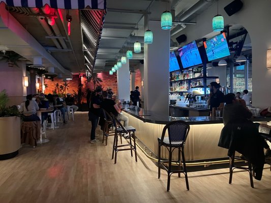 Royal Sands Social Club by null