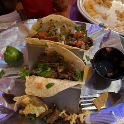 La Fogata - Carne asada tacos