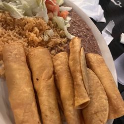 Nora’s Mexican Food - Flautas/taquitos