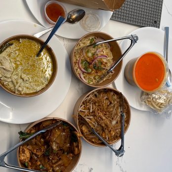 Thai Barn Na - Pad Thai, Khao Soi, Awesome Wings, Green Curry, and Pad See Ew - Thai Near Me - Etobicoke, Ontario Thai Barn Na - Pad Thai, Khao Soi, Awesome Wings, Green Curry, and Pad See Ew - Thai Near Me - Etobicoke, Ontario