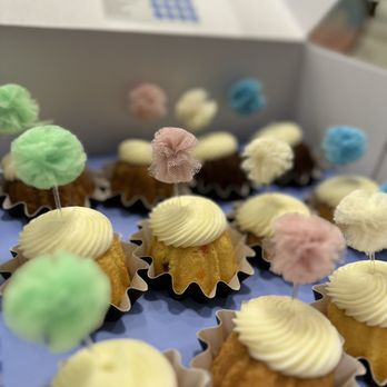 Nothing Bundt Cakes - Bundtinis aka mini Bundt cakes. They are about the size of mini cupcakes. - Bakeries Near Me - South Hill, Washington